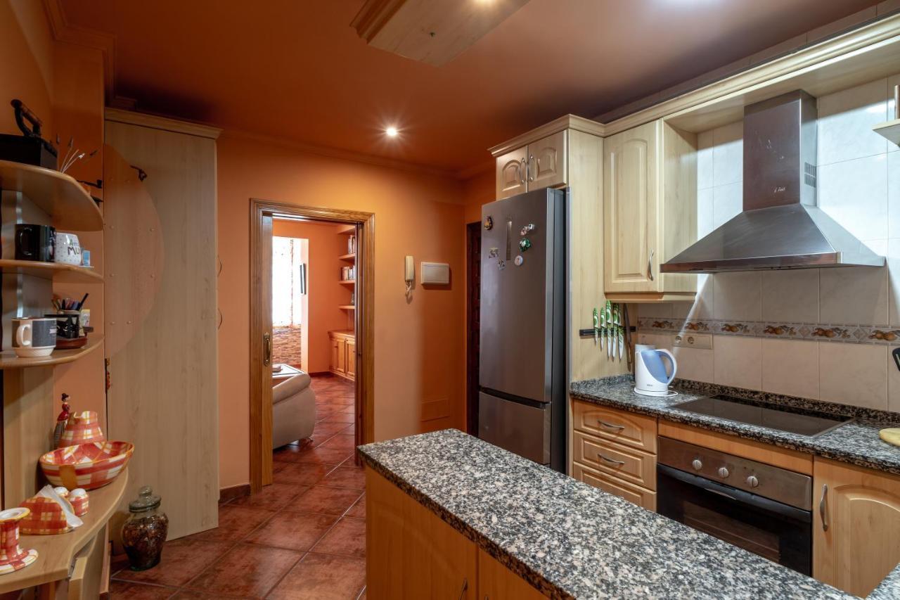 شقة Acogedor Apartamento Centro Ciudad, 1M Playa, Terraza فوينخيرولا المظهر الخارجي الصورة